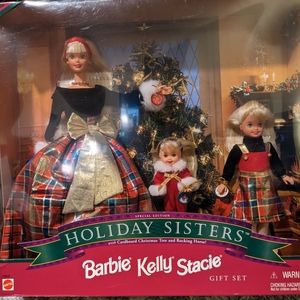 Holiday sisters